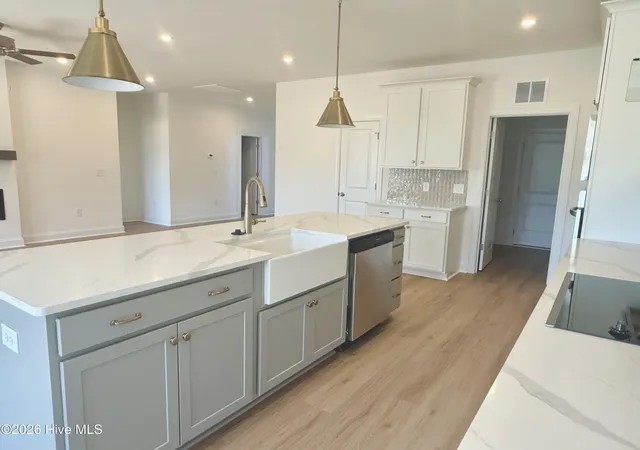 Photo 4 of Single family home for sale at 500 Amersham Rd, Carthage, NC 28327 | MLS# 100599109 | Listing updated on 2026-09-09