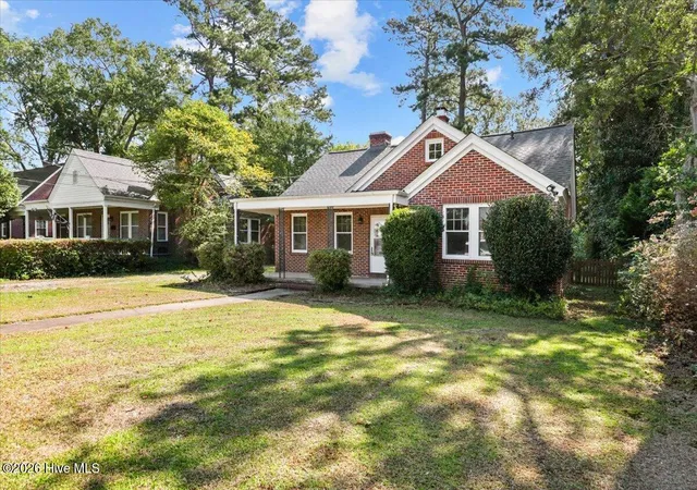 Photo 3 of Single family home for sale at 608 N Jackson St, Goldsboro, NC 27530 | MLS# 100603319 | Listing updated on 2026-09-17
