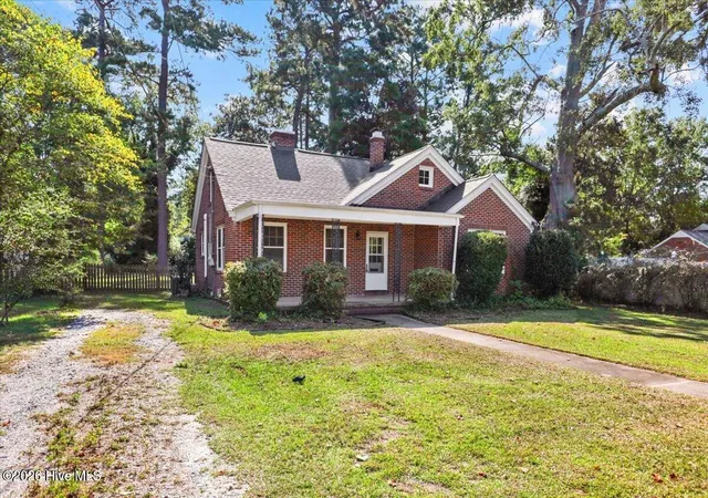 Photo 3 of Single family home for sale at 608 N Jackson St, Goldsboro, NC 27530 | MLS# 100603319 | Listing updated on 2026-09-17