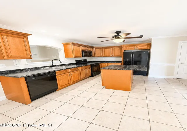 Photo 3 of Townhouse for sale at 2204 Dovedale Dr #B, Greenville, NC 27834 | MLS# 100600954 | Listing updated on 2026-09-03