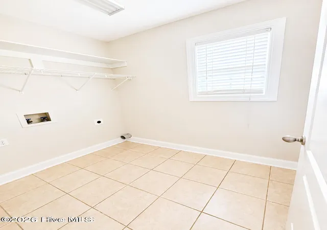 Photo 4 of Townhouse for sale at 2204 Dovedale Dr #B, Greenville, NC 27834 | MLS# 100600954 | Listing updated on 2026-09-03