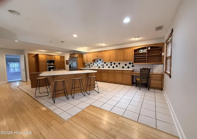 Photo 3 of Single family home for sale at 4825 College Acres Dr, Wilmington, NC 28403 | MLS# 100603118 | Listing updated on 2026-09-12