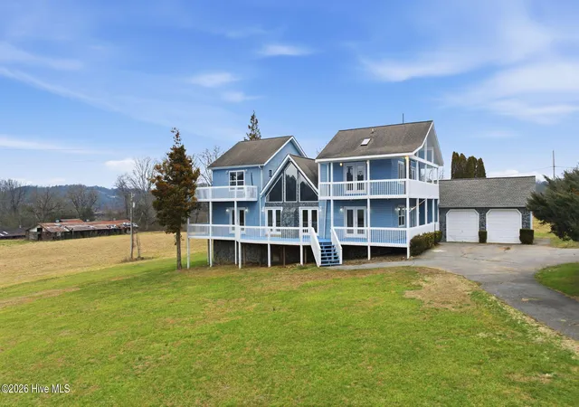 Photo 1 of Single family home for sale at 286 Mccombs Rd, Murphy, NC 28906 | MLS# 98525299 | Listing updated on 2026-10-20