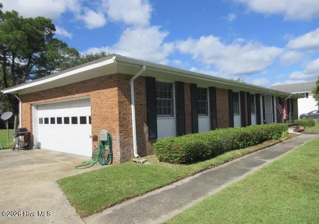 Photo 2 of Single family home for sale at 2211 North Rd, Morehead City, NC 28557 | MLS# 100609827 | Listing updated on 2026-10-22