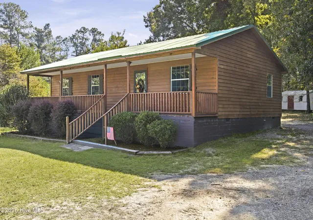 Photo 3 of Single family home for sale at 1010 Fairway Farm Rd, New Ellenton, SC 29809 | MLS# 100611547 | Listing updated on 2026-10-27