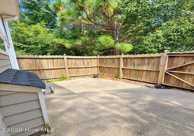 Photo 11 of Townhouse for sale at 2712 Townes Dr, Greenville, NC 27858 | MLS# 100602653 | Listing updated on 2026-10-05