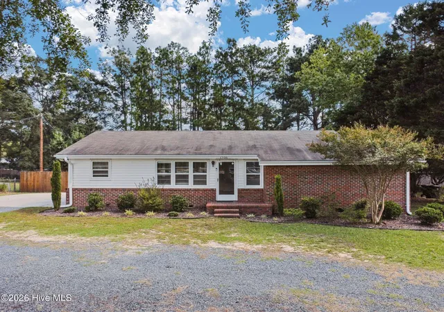 Photo 1 of Single family home for sale at 1708 N Poplar St, Aberdeen, NC 28315 | MLS# 100603490 | Listing updated on 2026-09-14