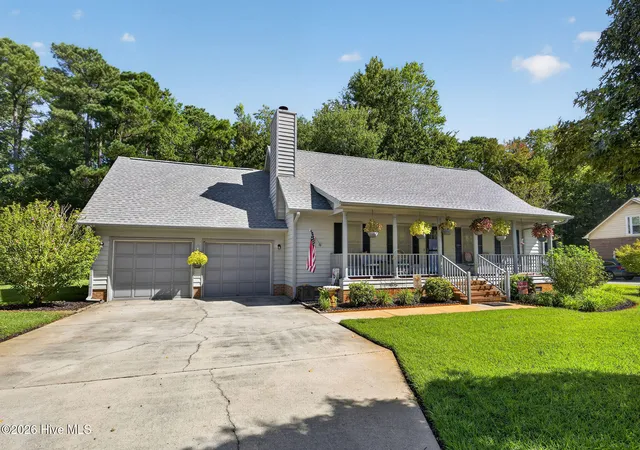 Photo 3 of Single family home for sale at 3517 Violet Ct, Wilmington, NC 28409 | MLS# 100602644 | Listing updated on 2026-09-10