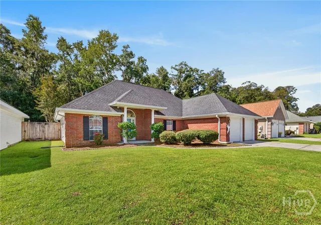 Photo 3 of Single family home for sale at 33 Mallorys Way, Savannah, GA 31419 | MLS# SA363532 | Listing updated on 2026-09-07