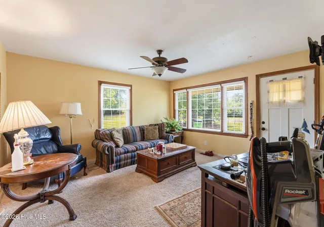 Photo 4 of Single family home for sale at 818 Van Warren Rd, Roanoke Rapids, NC 27870 | MLS# 100601060 | Listing updated on 2026-09-03