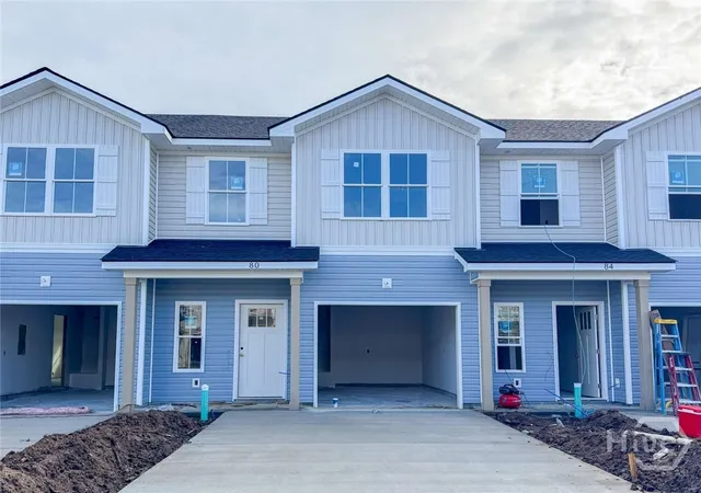 Townhouse for sale at 80 Lincoln Ln, Hinesville, GA 31313 | MLS# SA362150