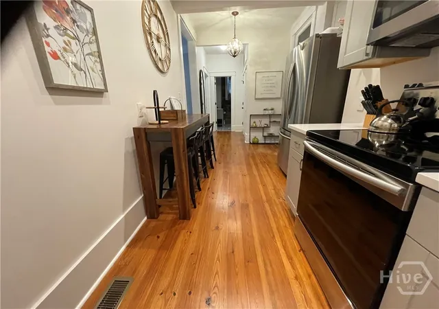 Photo 3 of Condo for sale at 210 E State St, Savannah, GA 31401 | MLS# SA352906 | Listing updated on 2026-09-11