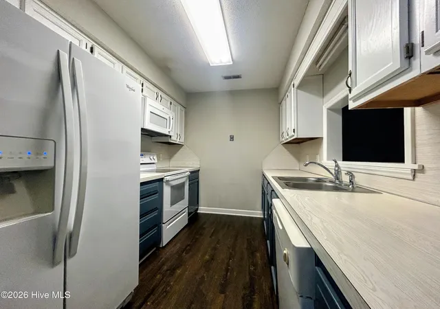 Photo 3 of Townhouse for sale at 2005 Quail Ridge Rd #E, Greenville, NC 27858 | MLS# 100609891 | Listing updated on 2026-10-13