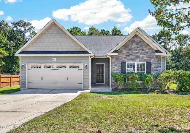 Photo 1 of Single family home for sale at 405 Peppermint Dr, Hubert, NC 28539 | MLS# 100602993 | Listing updated on 2026-09-11