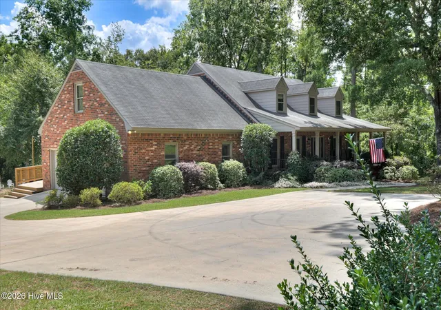 Photo 3 of Single family home for sale at 687 Spooner Dr, Evans, GA 30809 | MLS# 100602792 | Listing updated on 2026-09-14