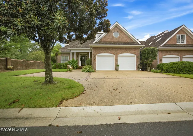 Photo 1 of Single family home for sale at 1916 Inverness Ln, Wilmington, NC 28405 | MLS# 100598970 | Listing updated on 2026-09-07