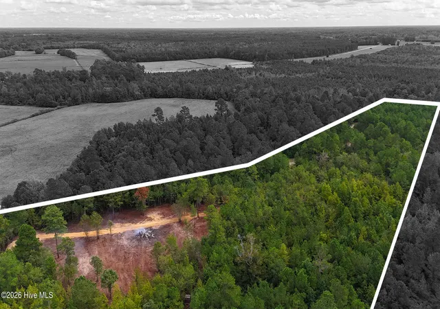 Photo 3 of House for sale at 5 Bull Tail Rd, Wallace, NC 28466 | MLS# 100603209 | Listing updated on 2026-09-20