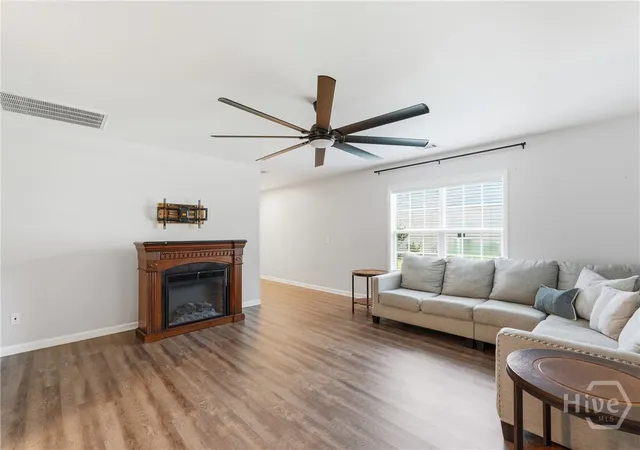 Photo 4 of Single family home for sale at 340 Winchester Dr, Pooler, GA 31322 | MLS# SA364313 | Listing updated on 2026-09-11