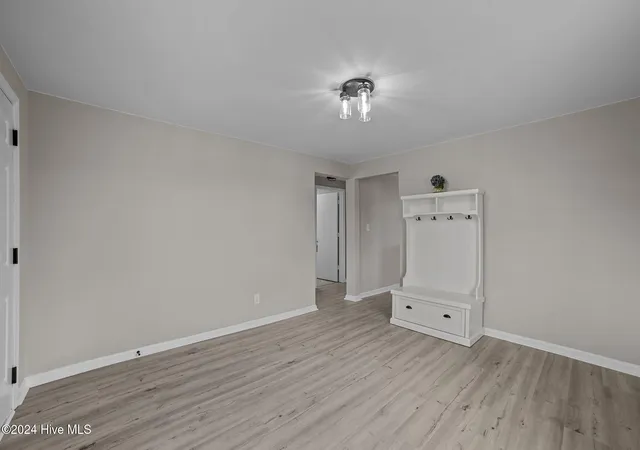 Photo 4 of Single family home for sale at 517 W 7th Street, Washington, NC 27889 | MLS# 100601890 | Listing updated on 2026-09-09