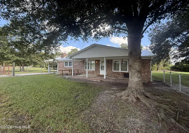 Photo 1 of Single family home for sale at 177 Elbow Rd, Hallsboro, NC 28442 | MLS# 100608568 | Listing updated on 2026-10-15