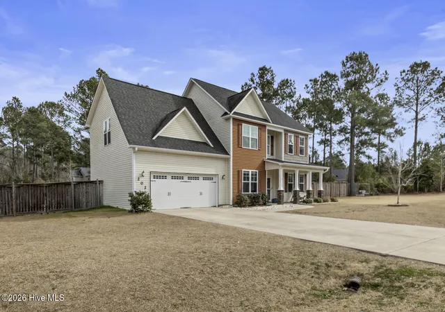 Photo 3 of Single family home for sale at 202 Seneca Ct, Holly Ridge, NC 28445 | MLS# 100601724 | Listing updated on 2026-09-18