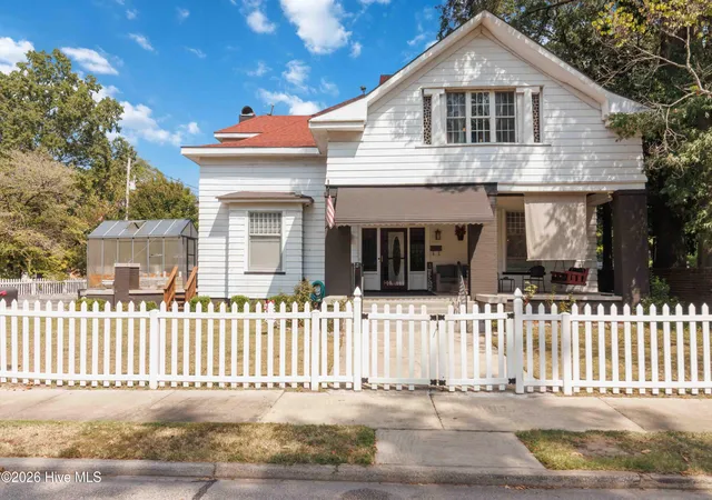 Photo 1 of Single family home for sale at 204 Gray St Ne, Wilson, NC 27893 | MLS# 100605087 | Listing updated on 2026-10-12