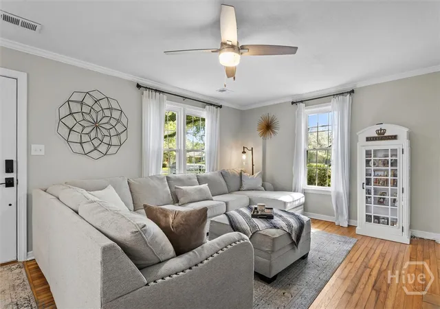 Photo 3 of Single family home for sale at 307 Columbus Dr, Savannah, GA 31405 | MLS# SA362787 | Listing updated on 2026-09-12