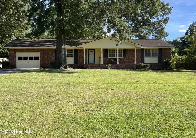Photo 3 of Single family home for sale at 407 W Northern Blvd, Tarboro, NC 27886 | MLS# 100602668 | Listing updated on 2026-09-10