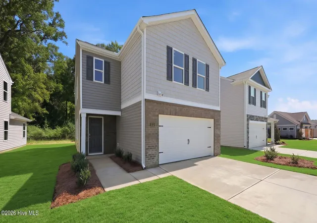 Photo 2 of Single family home for sale at 2113 Montalvan Dr, Greenville, NC 27834 | MLS# 100582150 | Listing updated on 2026-09-21