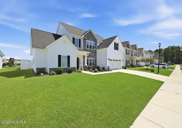 Photo 3 of Single family home for sale at 3007 Weathersby Dr, New Bern, NC 28562 | MLS# 100601591 | Listing updated on 2026-09-14