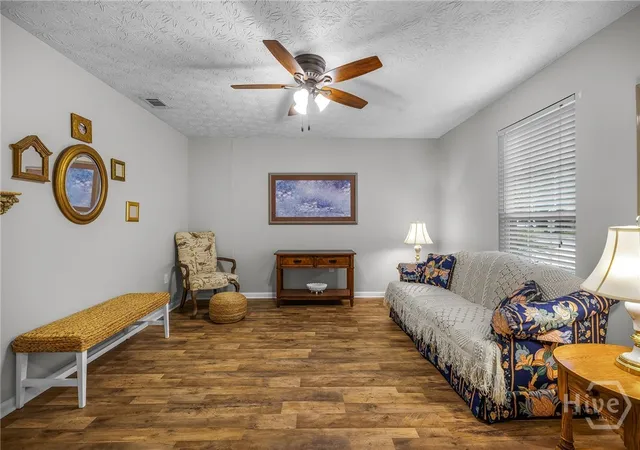 Photo 3 of Single family home for sale at 26 River Oaks Rd, Savannah, GA 31410 | MLS# SA365897 | Listing updated on 2026-10-16