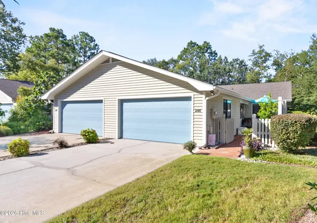 Photo 1 of Townhouse for sale at 208 Inland Greens Cir, Wilmington, NC 28405 | MLS# 100602875 | Listing updated on 2026-09-11