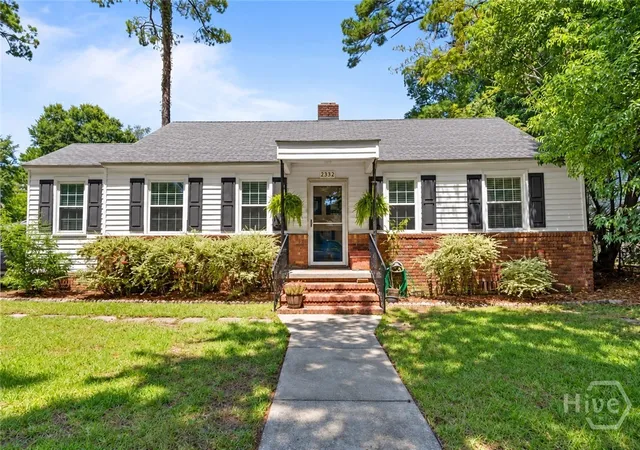 Photo 1 of Single family home for sale at 2332 E 41st St, Savannah, GA 31404 | MLS# SA362334 | Listing updated on 2026-09-13