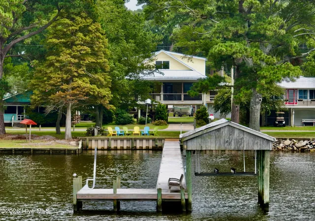 Photo 1 of Single family home for sale at 998 Bayview Rd, Bath, NC 27808 | MLS# 100599511 | Listing updated on 2026-09-12