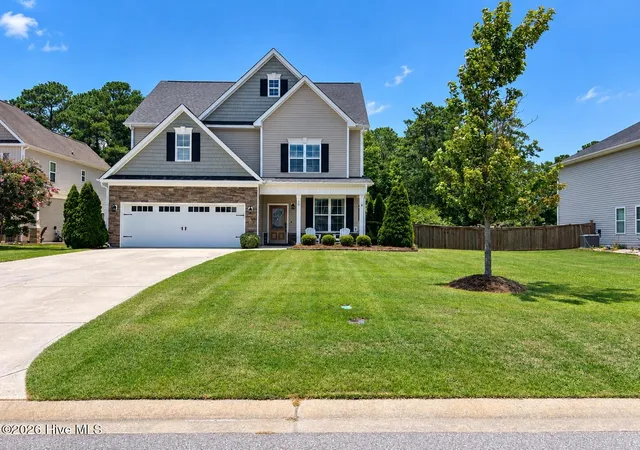 Photo 3 of Single family home for sale at 30 Silo Ct, Hampstead, NC 28443 | MLS# 100602152 | Listing updated on 2026-09-13