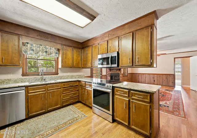 Photo 2 of Single family home for sale at 204 Cherry Hills Dr, Aiken, SC 29803 | MLS# 100602233 | Listing updated on 2026-10-04