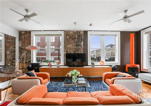 Photo 3 of Condo for sale at 204 W Broughton St #201, Savannah, GA 31401 | MLS# SA360464 | Listing updated on 2026-09-11