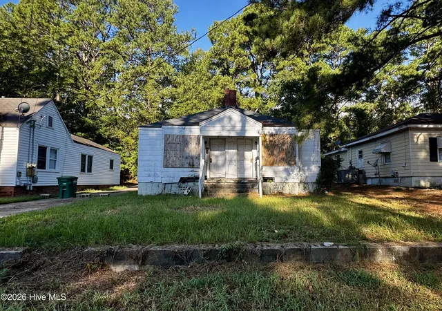 Photo 11 of Multi family home for sale at 912 Crawford St S, Wilson, NC 27893 | MLS# 100602165 | Listing updated on 2026-09-09