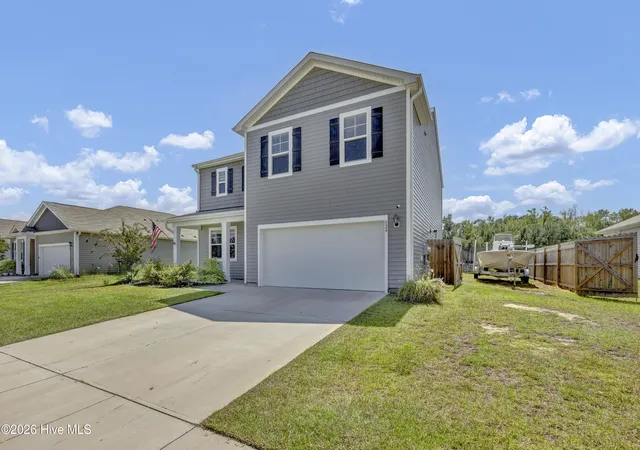 Photo 2 of Single family home for sale at 824 Delta Ct, Wilmington, NC 28401 | MLS# 100600988 | Listing updated on 2026-09-16