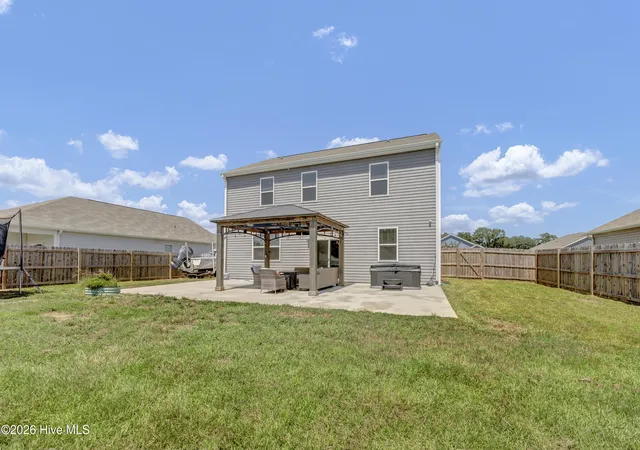 Photo 4 of Single family home for sale at 824 Delta Ct, Wilmington, NC 28401 | MLS# 100600988 | Listing updated on 2026-09-16