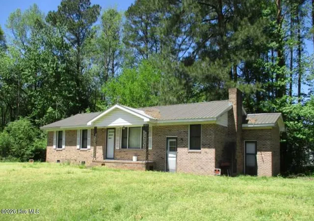 Photo 1 of Single family home for sale at 106 S Grandy Ln, Windsor, NC 27983 | MLS# 100600332 | Listing updated on 2026-09-05