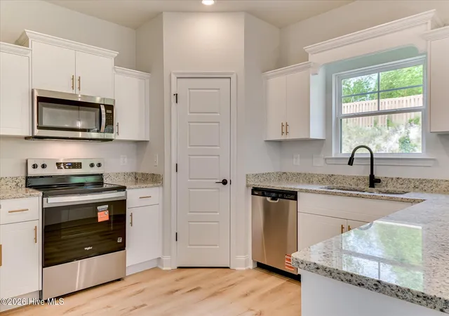 Photo 3 of Single family home for sale at 426 Ml Stone Ln, North Augusta, SC 29860 | MLS# 98256324 | Listing updated on 2026-10-01