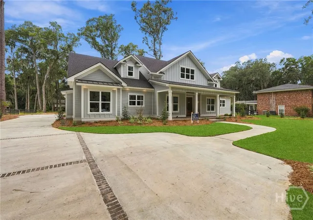 Photo 2 of Single family home for sale at 617 Wau Bun Dr, Savannah, GA 31419 | MLS# SA366396 | Listing updated on 2026-10-13