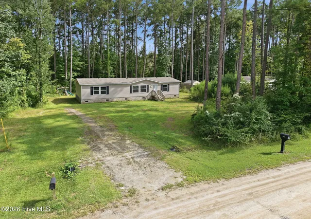 Photo 2 of Manufactured home for sale at 564 Pond Rd, Rocky Point, NC 28457 | MLS# 100601123 | Listing updated on 2026-09-03