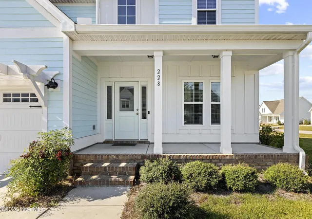 Photo 1 of Single family home for sale at 228 Coastline Cir, Swansboro, NC 28584 | MLS# 100611423 | Listing updated on 2026-10-21