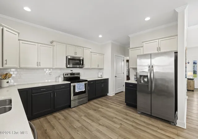 Photo 2 of Single family home for sale at 228 Coastline Cir, Swansboro, NC 28584 | MLS# 100611423 | Listing updated on 2026-10-21