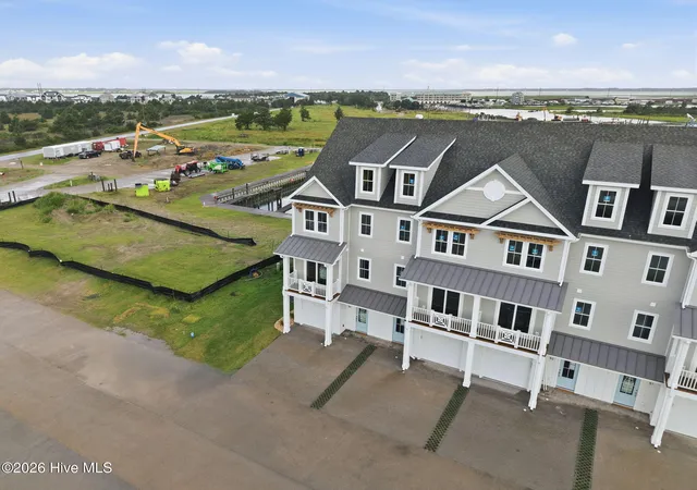 Photo 3 of Townhouse for sale at 200 Olde Towne Yacht Clb Dr #50, Beaufort, NC 28516 | MLS# 100609909 | Listing updated on 2026-10-13
