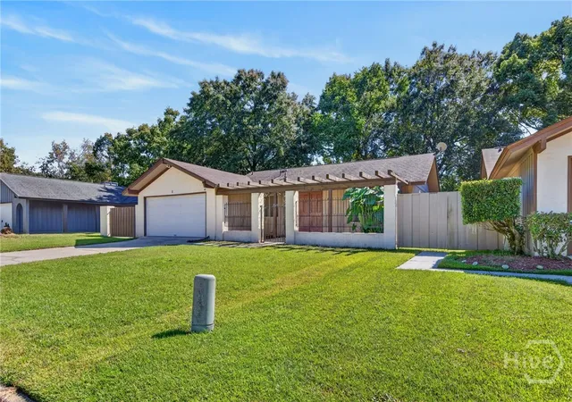 Photo 3 of Single family home for sale at 5 Marseilles Ct, Savannah, GA 31419 | MLS# SA365448 | Listing updated on 2026-10-10