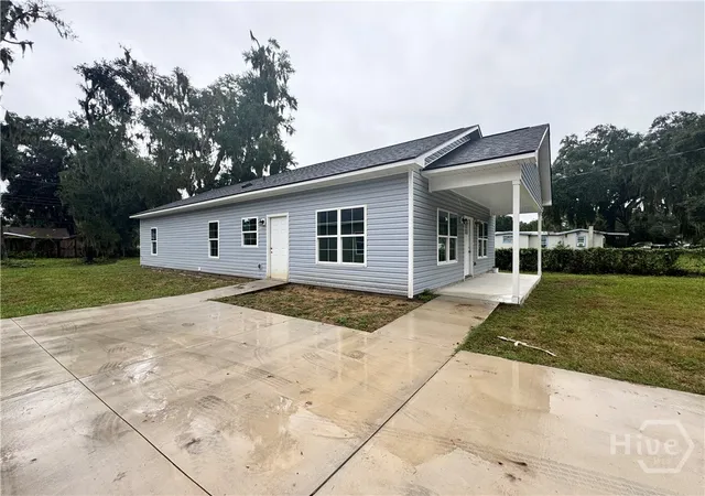 Photo 1 of Single family home for sale at 2418 Riviera Dr, Savannah, GA 31406 | MLS# SA366503 | Listing updated on 2026-10-15