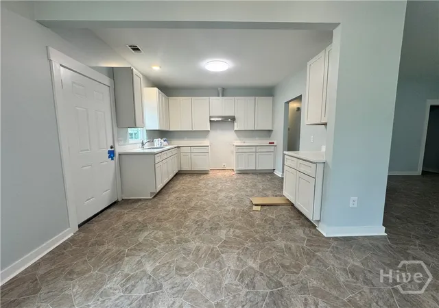 Photo 4 of Single family home for sale at 2418 Riviera Dr, Savannah, GA 31406 | MLS# SA366503 | Listing updated on 2026-10-15